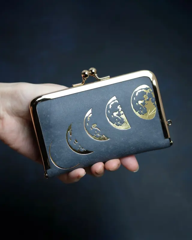 デザフェス　オーケイルナ　okayluna 三日月　ケース Okay Luna / オーケイルナ – 自分を大切にする生活に寄り添う革小物